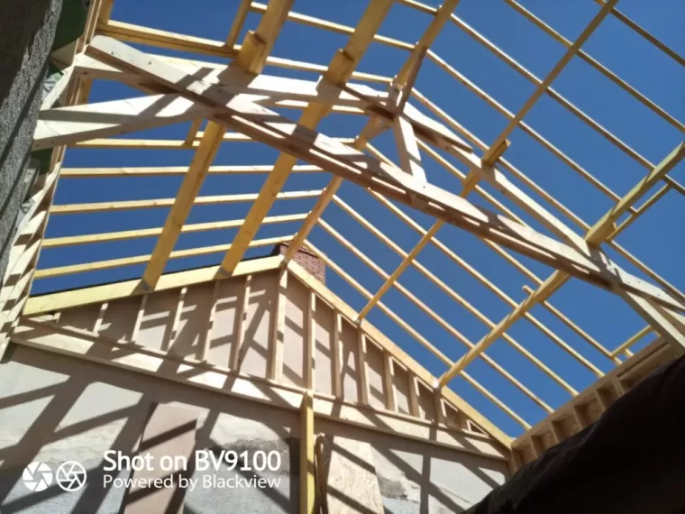 Création et montage d'un charpente à Rezé, Nantes, BS Charpente Bois