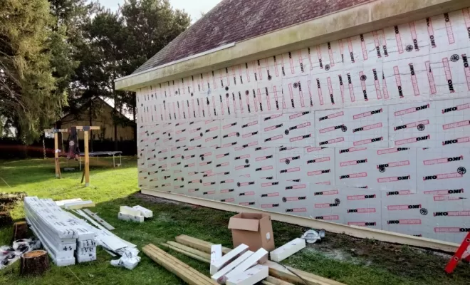 Pose d'un bardage PVC à Guémené-Penfao, Nantes, BS Charpente Bois